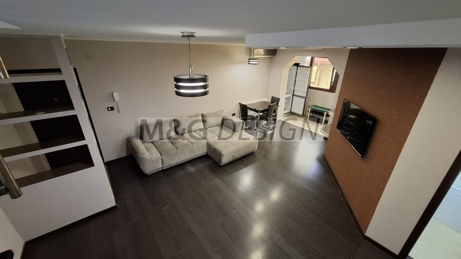 Apartament pe 2 nivele intrare Dumbravita - Poză 6