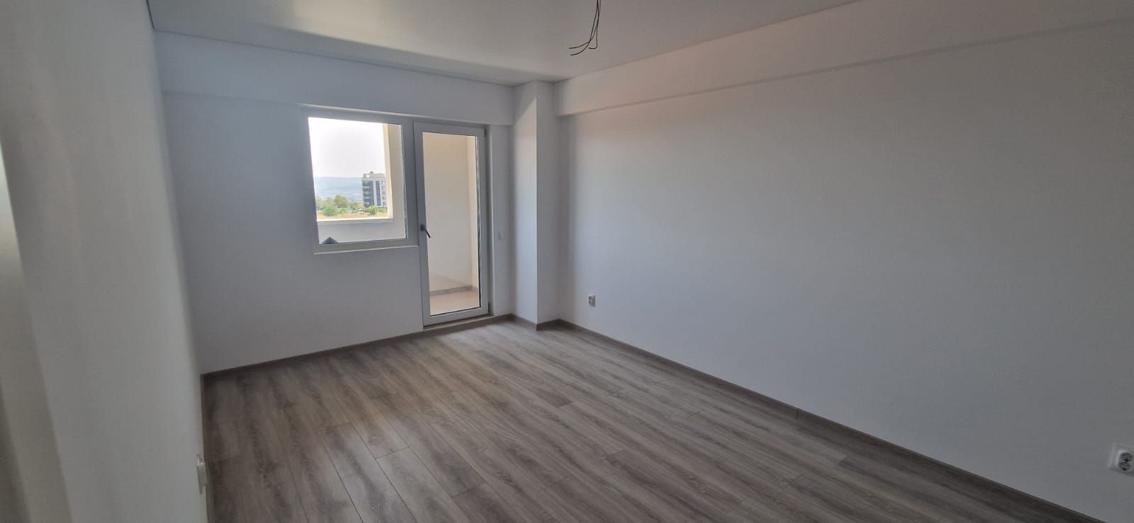 Apartament NOU 3 camere 89 mp Copou 145000 euro tva inclus - Poză 3
