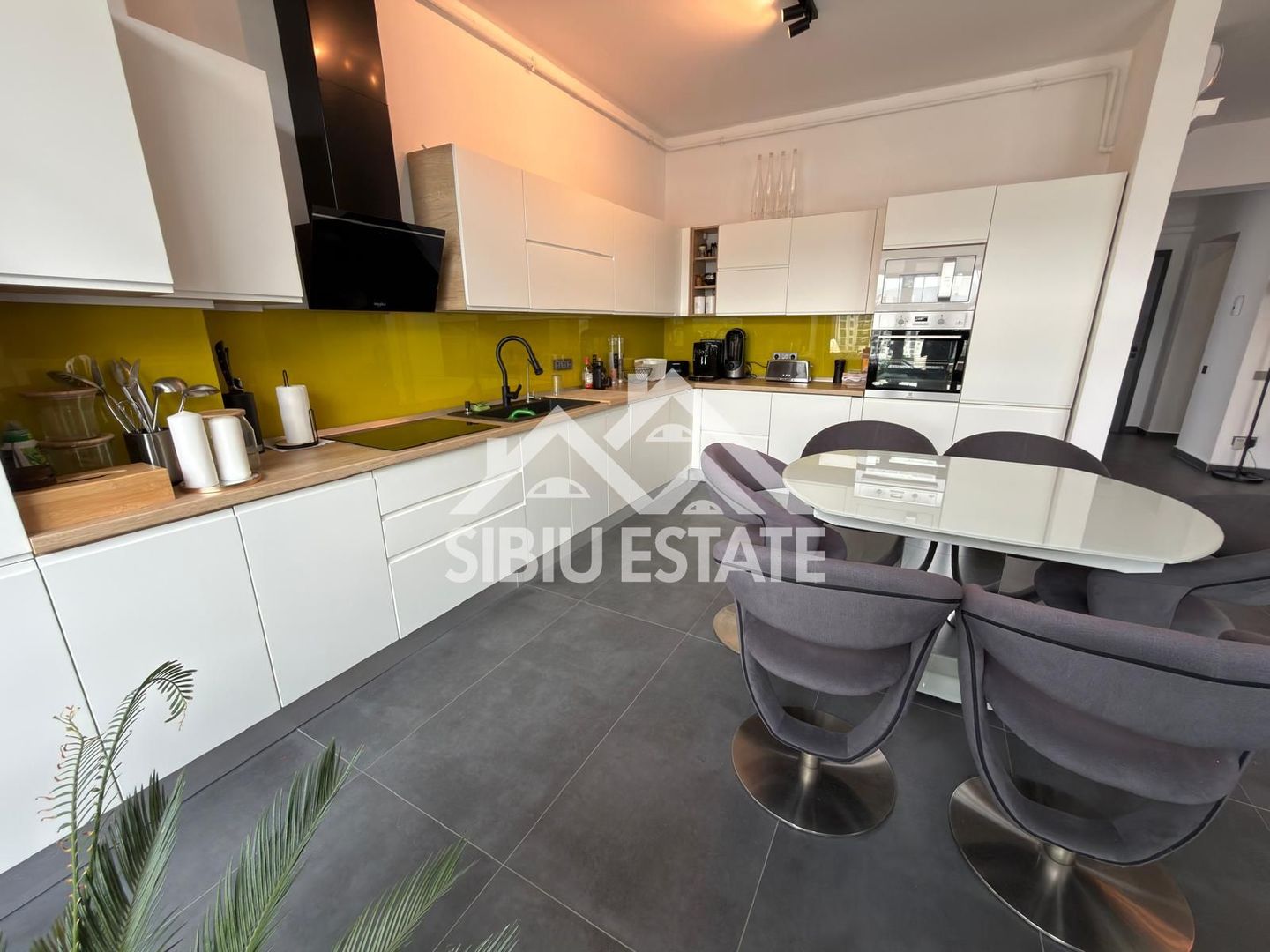 Penthouse exclusivist, terasă ,parcare subterană, Doamna Stanca - Poză 6