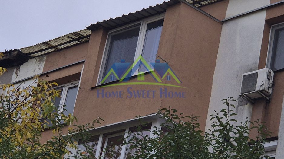 Inchiriez Ap. 2 cam.,semidec, etaj 4 acoperit,C.T, necesita investitii - Poză 1