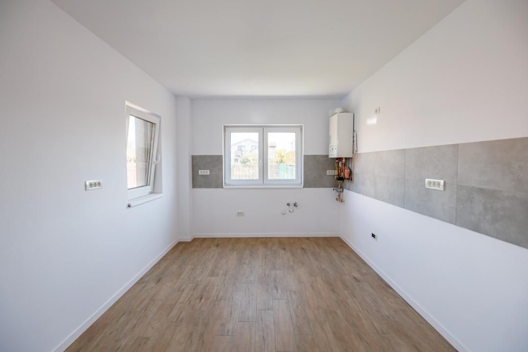 Duplex P+E în Moșnița Nouă, 3 dormitoare, 3 bai, teren 403 mp. Comision 0% - Poză 11