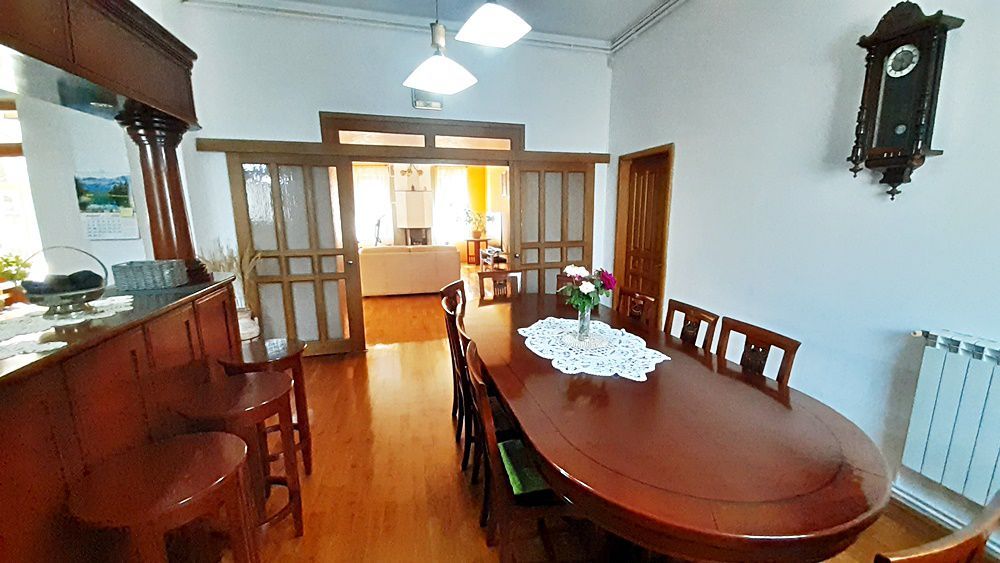 Vanzare casa saseasca renovata total, la 7 Km de Brasov - Poză 13