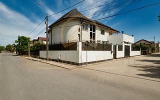 Agigea - vila cu potențial multiplu pentru locuința sau business. - Poză 1