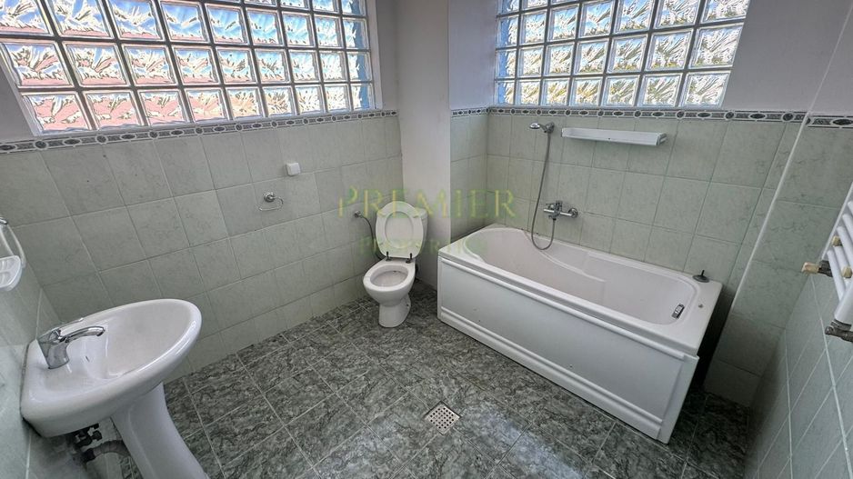 Oportunitate investitie cladire birouri proprie centrala pe fiecare etaj - Poză 22