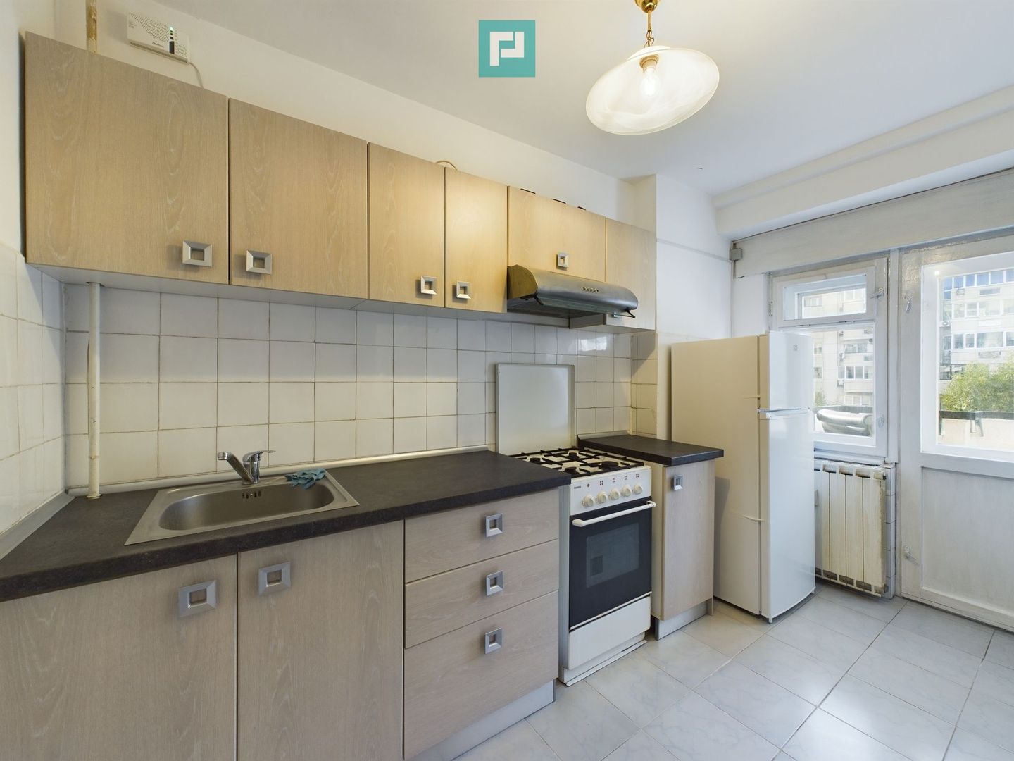 Apartament de 2 Camere Bulevardul Decebal - Poză 3