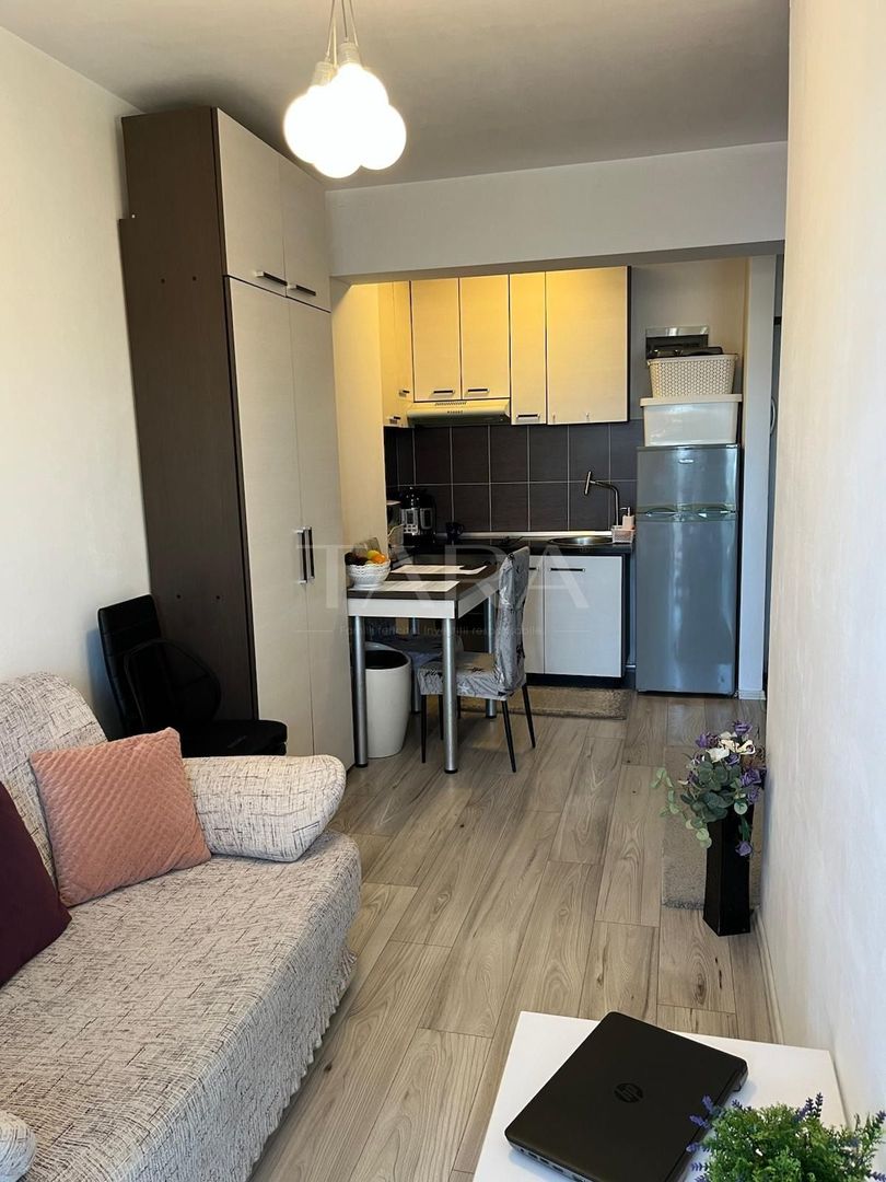 Vânzare apartament, imobil nou, zona de zi si dormitor separat. - Poză 2