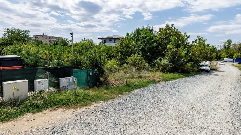 Teren intravilan 1.200 mp, doua loturi, Sector 6 - Poză 10