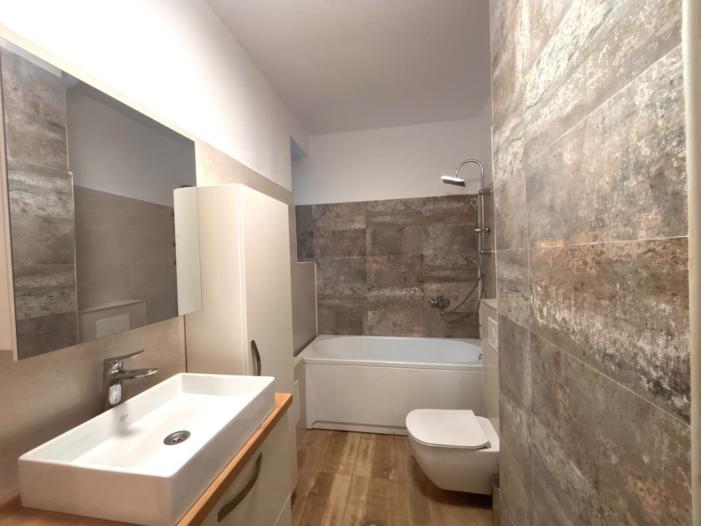 Apartament modern și elegant în zona Centrală - Poză 5