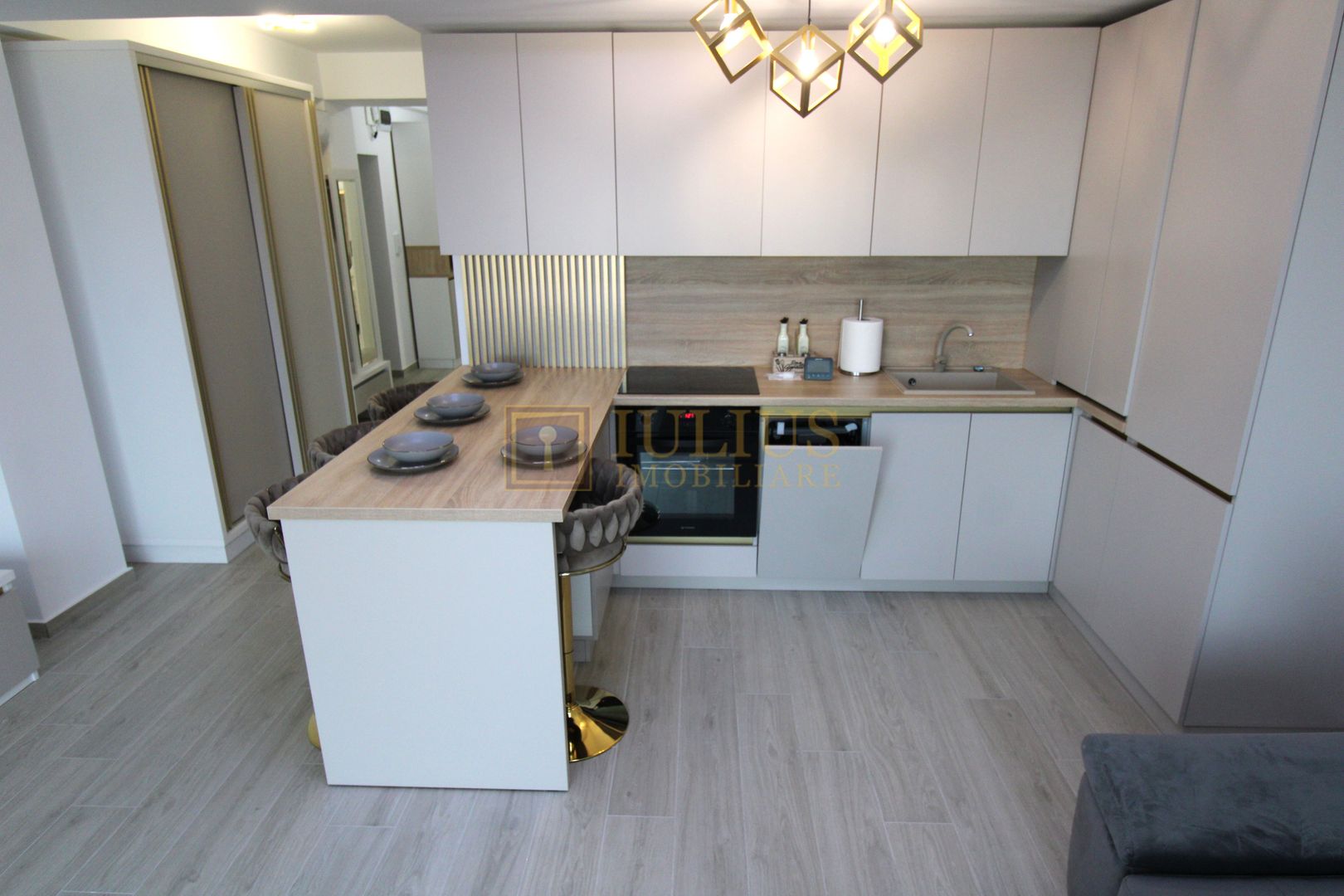 Prima inchiriere, lift, loc parcare inclus. Cetatii - Mircea Cel Batran. - Poză 6