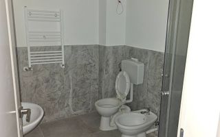 Apartament 3 camere,65 mp,75900 euro - Poză 5