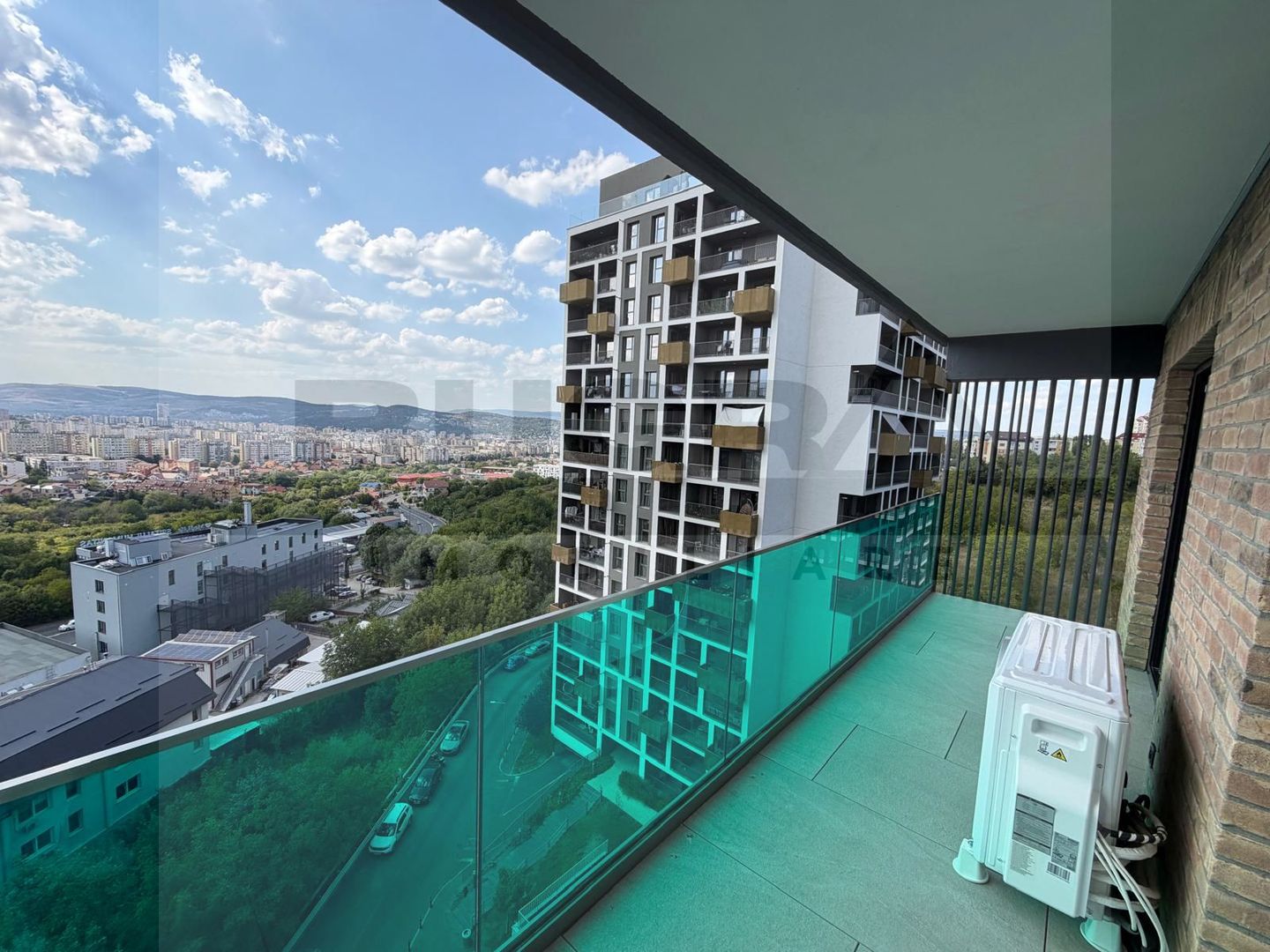 Apartament 3 camere modern, prima inchiriere, garaj, zona Golden Tulip - Poză 10