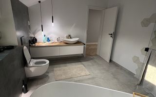 Casă modernă tip duplex, ideală pentru 2 familii – in loc. Strei - Poză 6