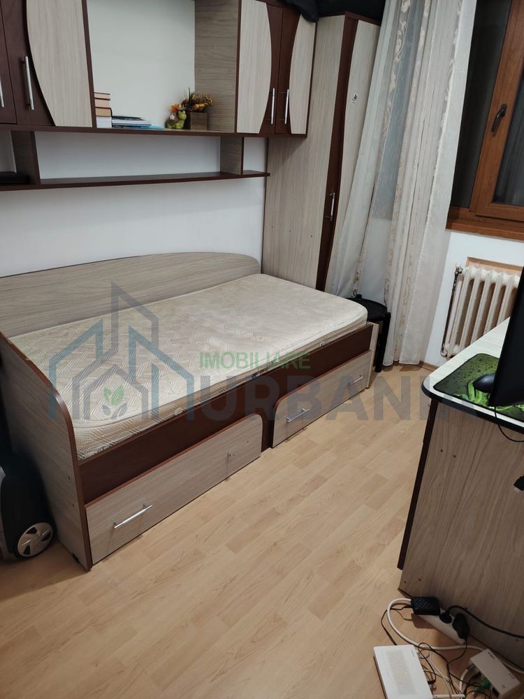 Inchiriez apartament 3 camere - Poză 1