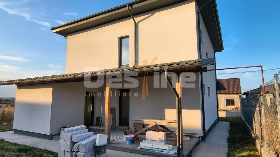 Casă individuală 5 camere cu vedere spre LAC - Agigea - Poză 3