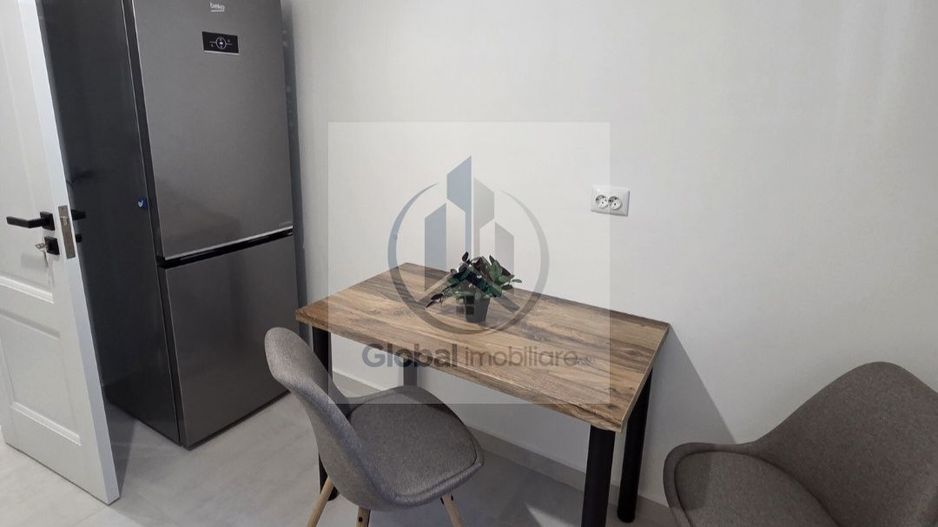 Proprietar, garsoniera Titan, 1 minut metrou, prima inchiriere - Poză 9