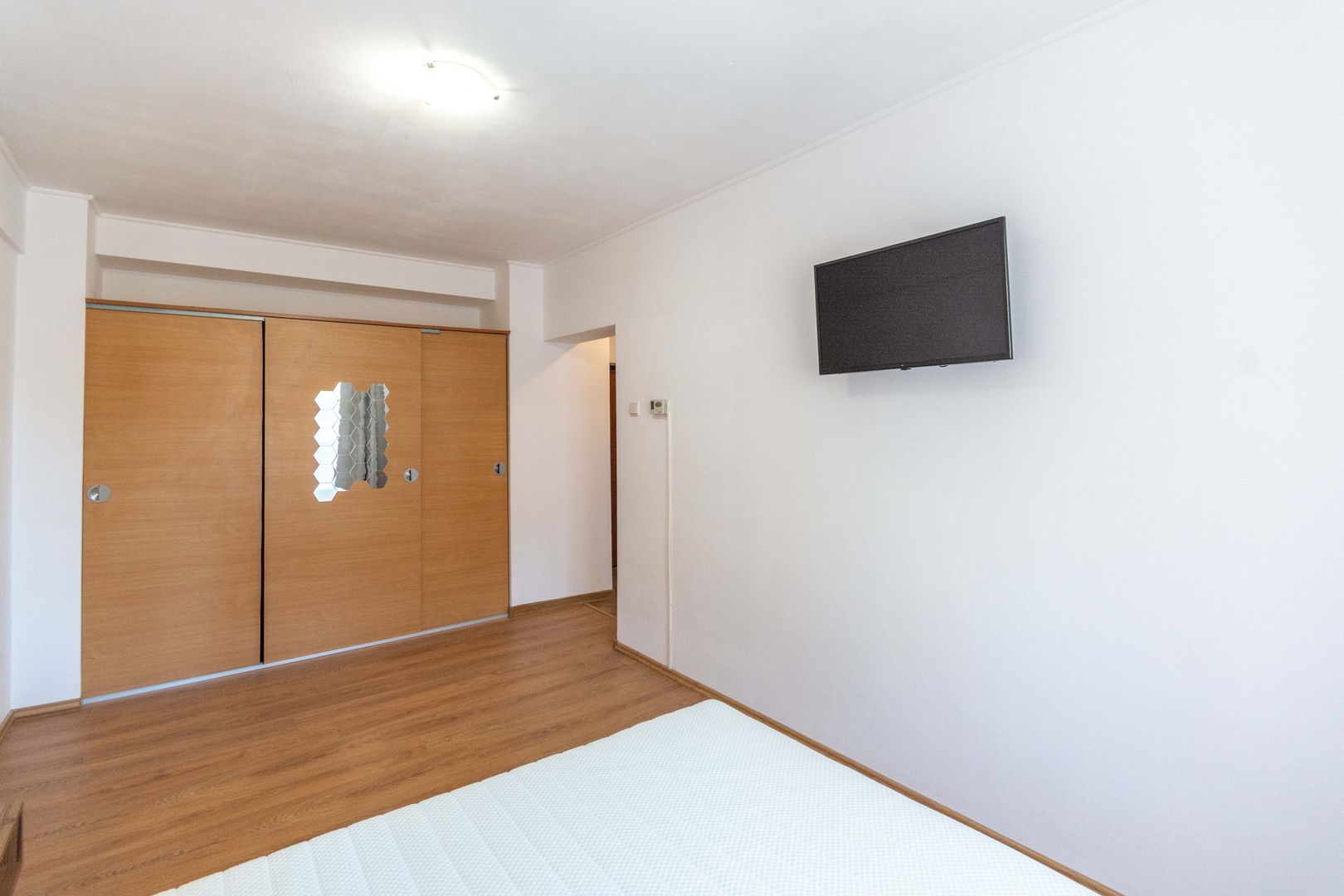 Barbu Vacarescu - Gheorghe Titeica, cart. Floreasca, str. Vrancioaia - Poză 3