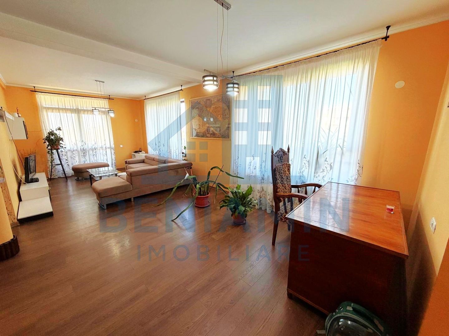 Casa P+M-Zona Hanul Doctorului-Teren 500mp-Toate Utilitatile-2010 - Poză 2