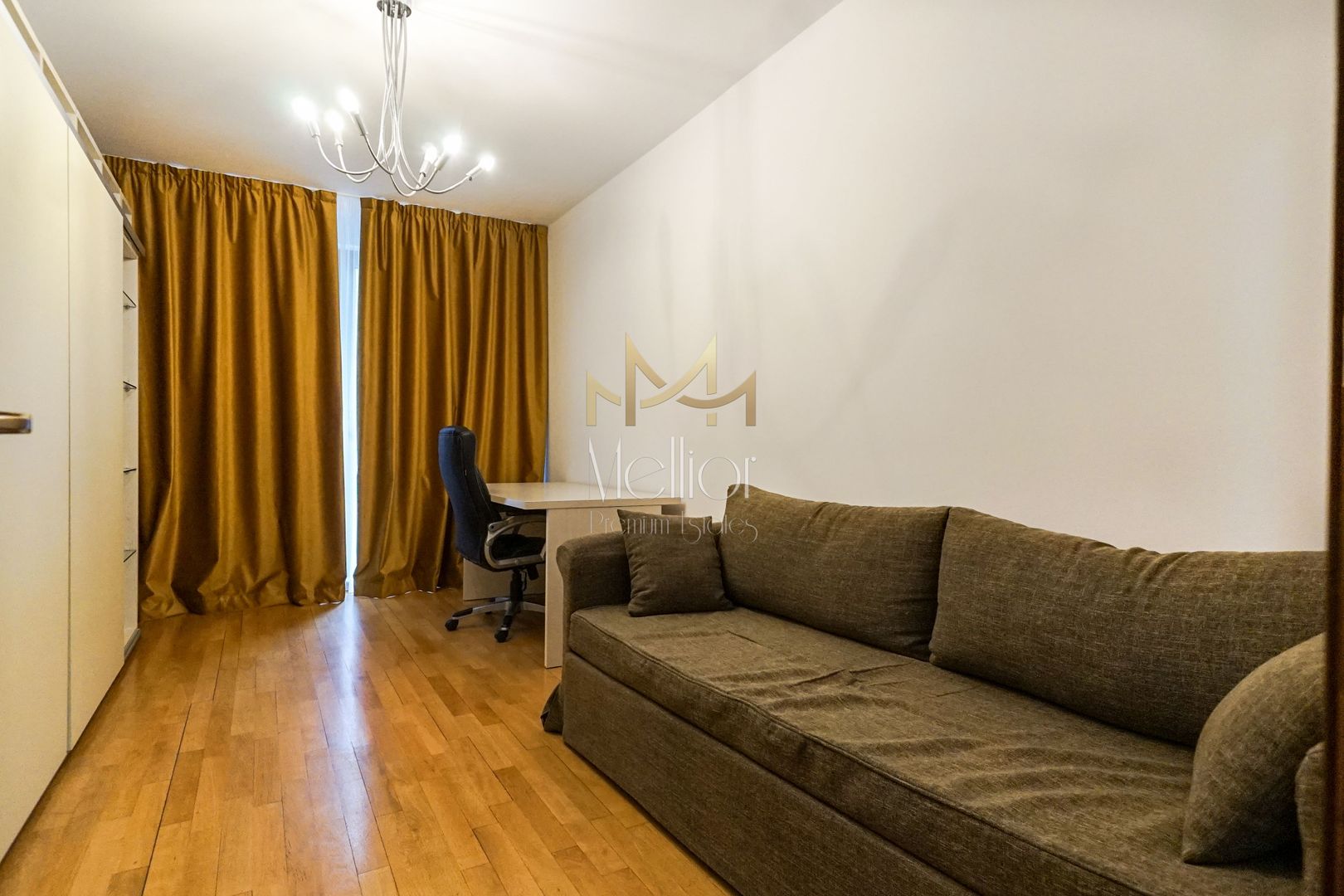 Ap spatios 4 camere, garaj, Andrei Muresanu, zona strazii Trifoiului - Poză 13