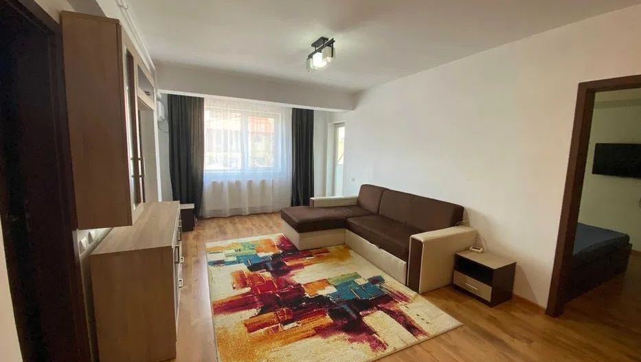Apartament 2 camere in zona Fundeni cu loc de parcare si centrala proprie - Poză 1