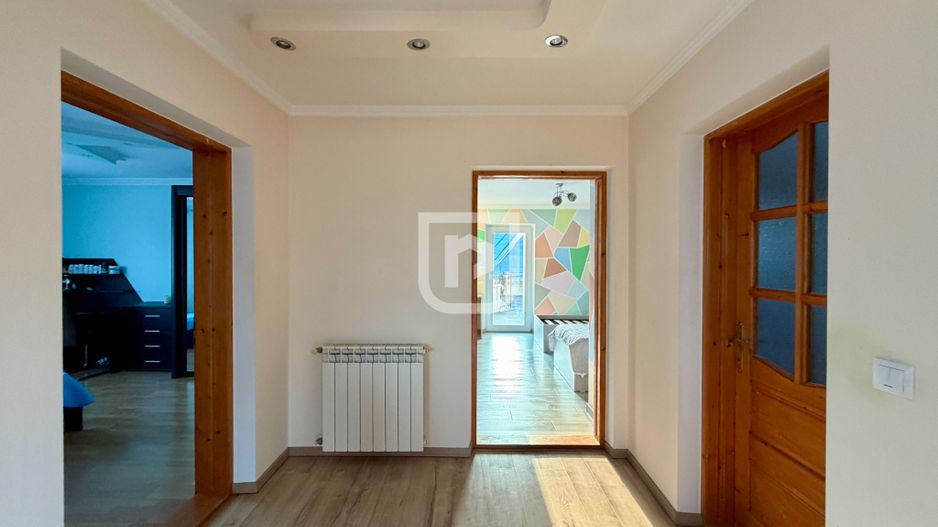 Casă 5 camere, 2.800 mp teren, Dărmănești – 13 km Suceava - Poză 8