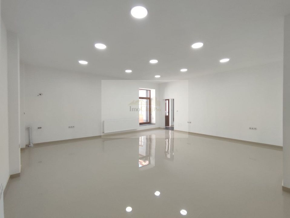 Vanzare spatiu comercial-Ultracentral-CLUJ- 86.7mp, 1.200€/lună Chirie - Poză 2