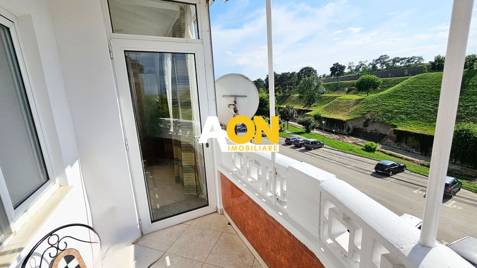 Apartament 2 camere, 60 mp utili, etaj 3, zona ultracentrala - Poză 5