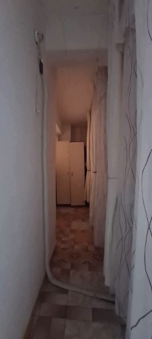 De vanzare apartament cu 2 camere, central, Bloc BR, et. 2, 76.000 euro - Poză 4