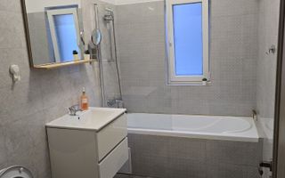 3 camere decomandate, AC, Florești, zona Terra - Poză 8