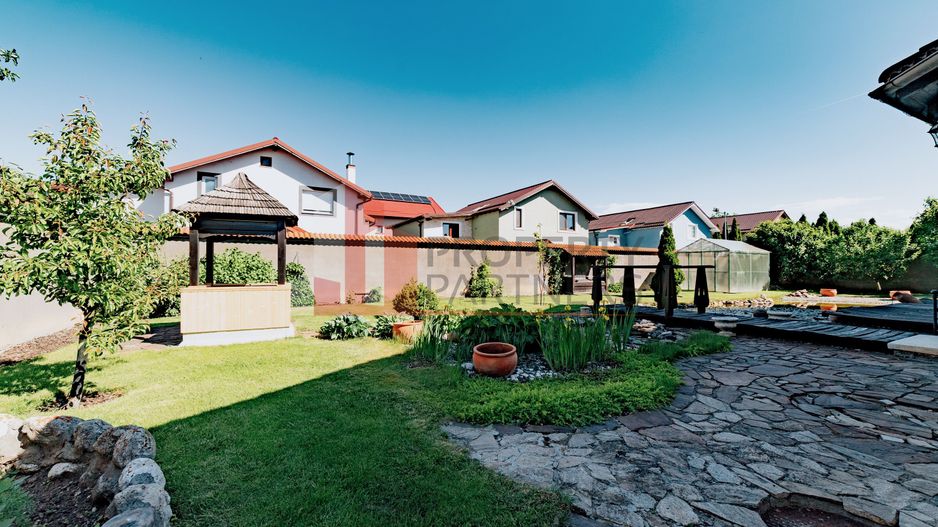 Proprietate de lux în Ghimbav, la doar 10 minute de Brașov - Poză 41