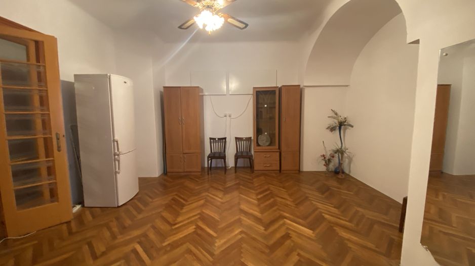Apartament generos zona Piata 700 - Poză 9