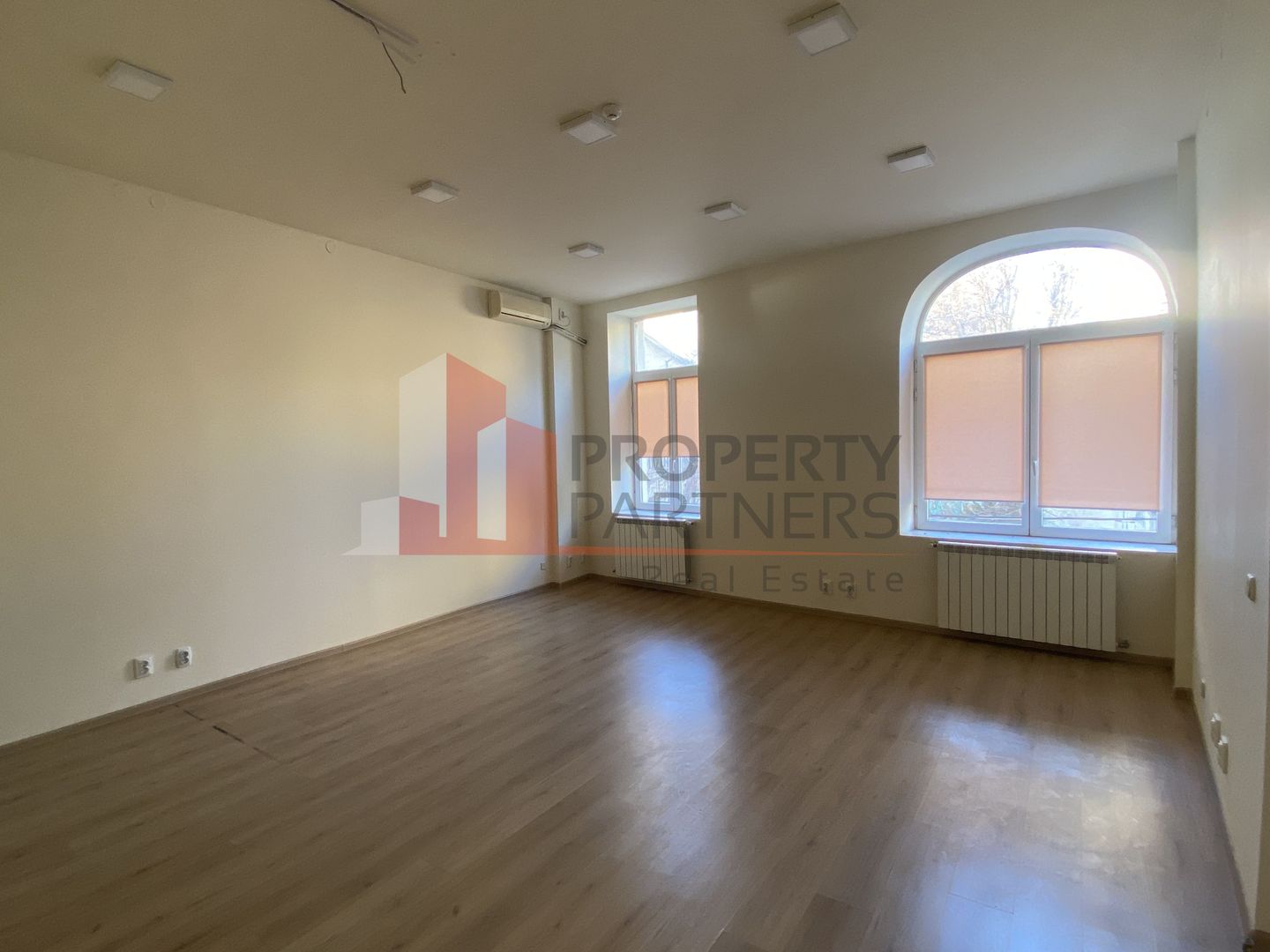 Birou privat disponibil - Universitate. - Poză 2