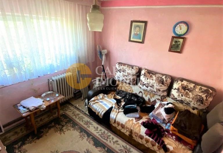 Etaj 2,  apartament cu 2 camere decomandat zona Galata-Lidl - Poză 3