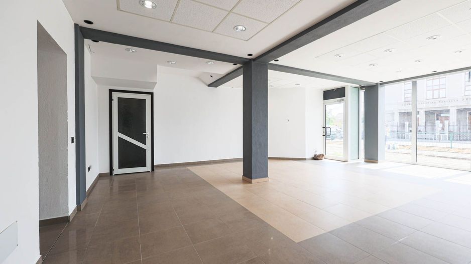 De închiriat spațiu comercial 85 mp în Grădiște – cu vitrină stradală - Poză 2