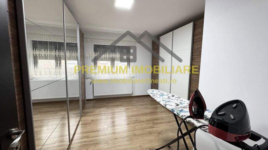 Vila la 13 km de Onesti - Poză 6