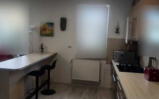 Apartament 2 camere, 50 mp + logie, renovat, parcare cu CF. - Poză 1