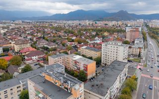Triaj-Coresi-3 camere+2 bai-70 mp utili NERENOVAT - Poză 6