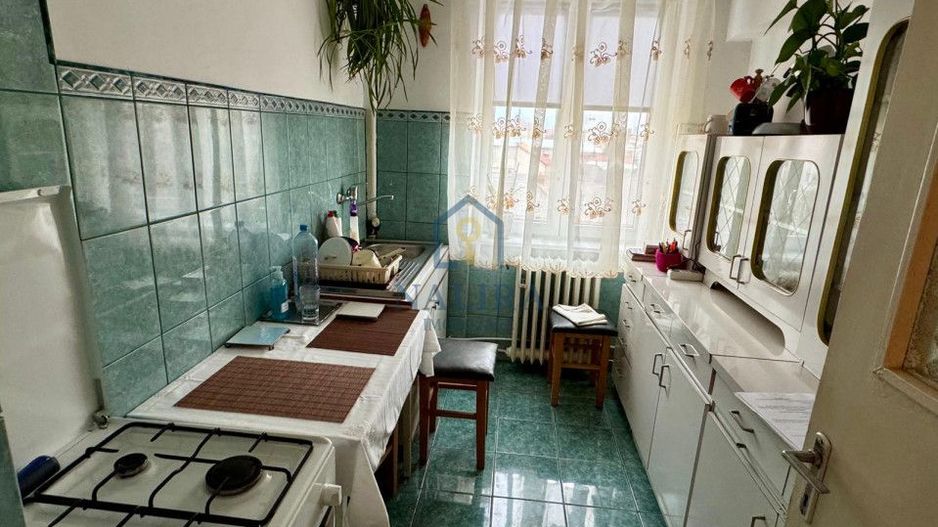 Apartament de vanzare Sasar 4 camere de vanzare — Sasar - Poză 6