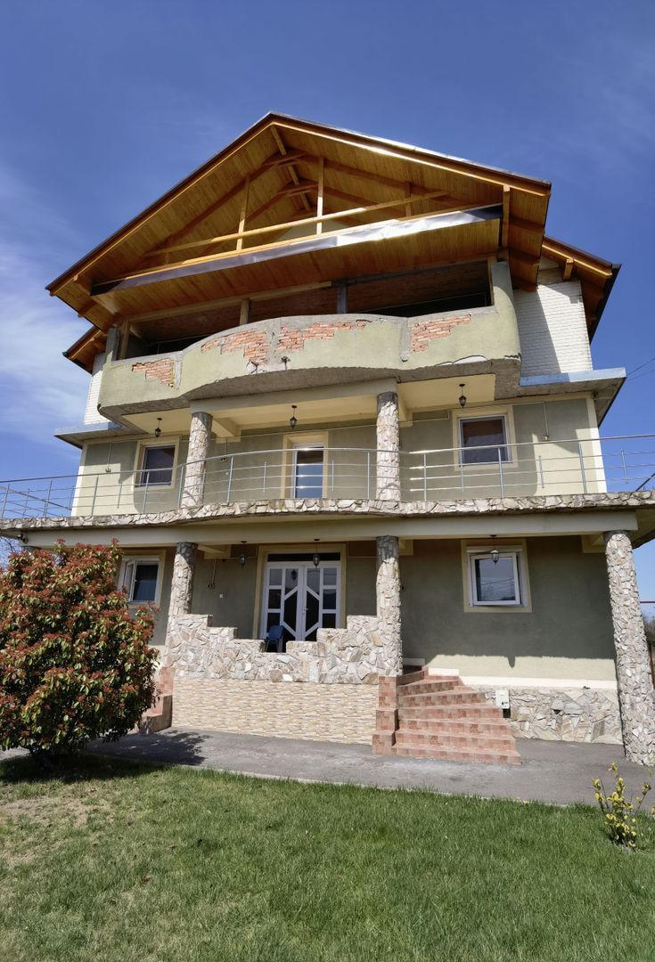 Imobil pretabil activitati diverse: clinica medicala/camin batrani/pensiune - Poză 36