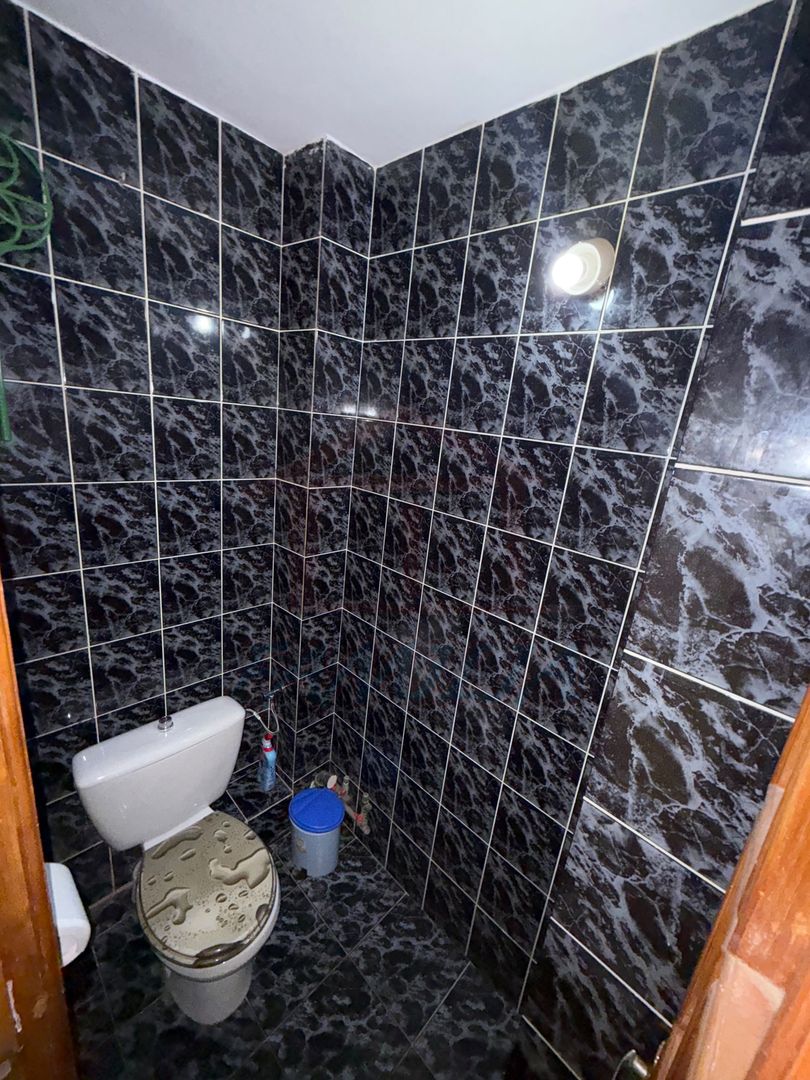 APARTAMENT 3 CAMERE, I.C. FRIMU, 450 €/LUNĂ - Poză 11