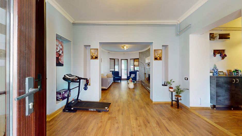 Apartament interbelic cu 3 camere, 124 mp, vis-à-vis de - Poză 44