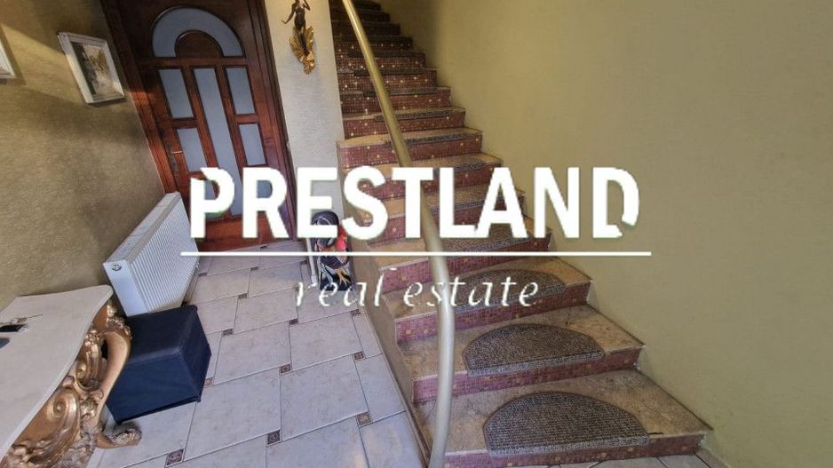 Vila zona Sub Arini!! - Poză 1