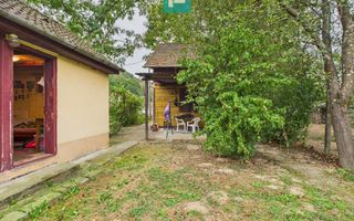 Casă de vacanță cu teren  în Lipova - Poză 7