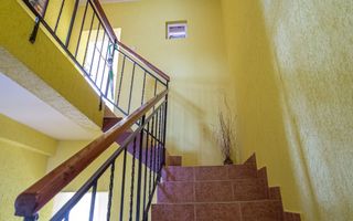 De vânzare casă cu etaj - Poză 7