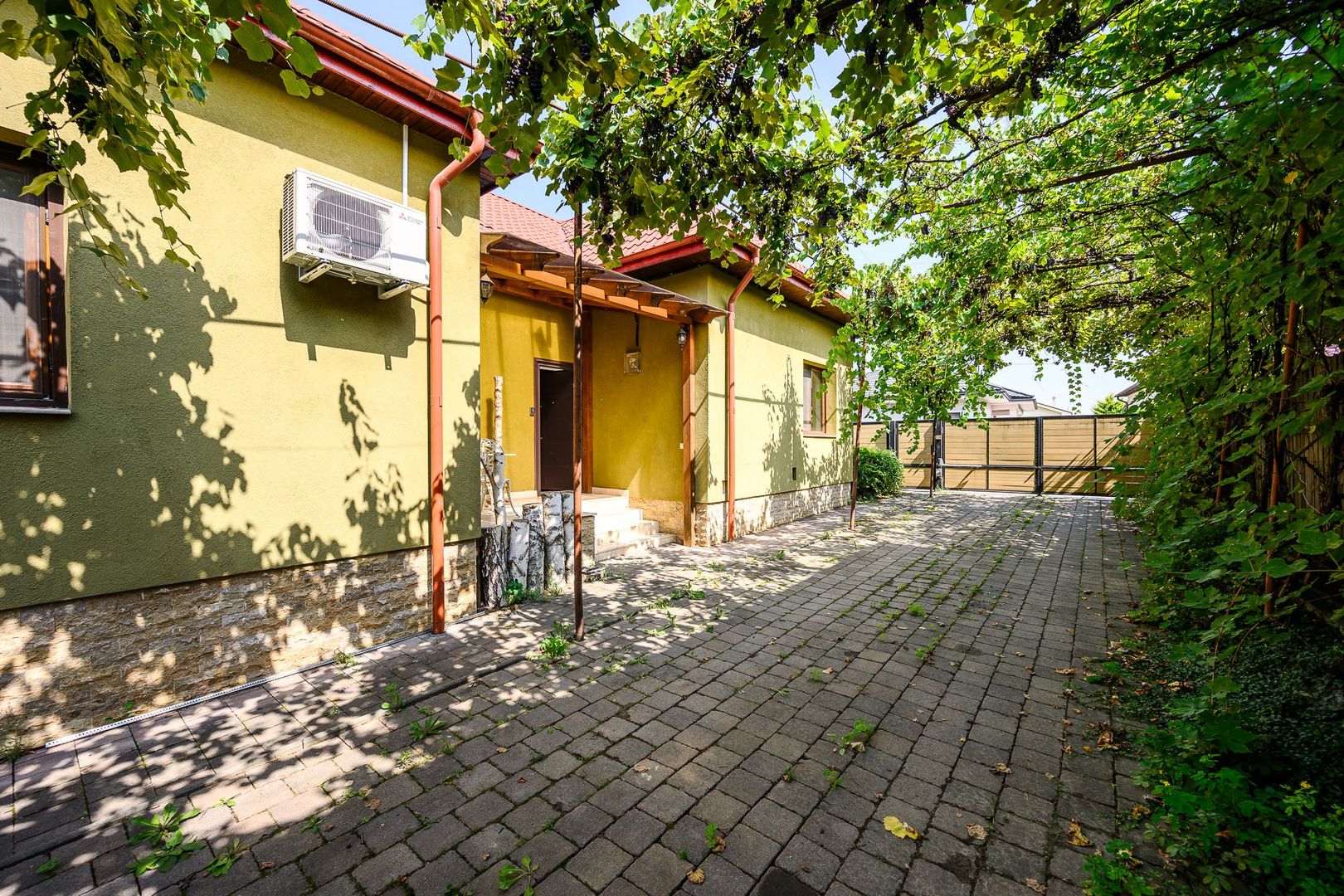 Casa individuala 160MP - Finisata - Teren 517MP - Str.Poligonului - Poză 3