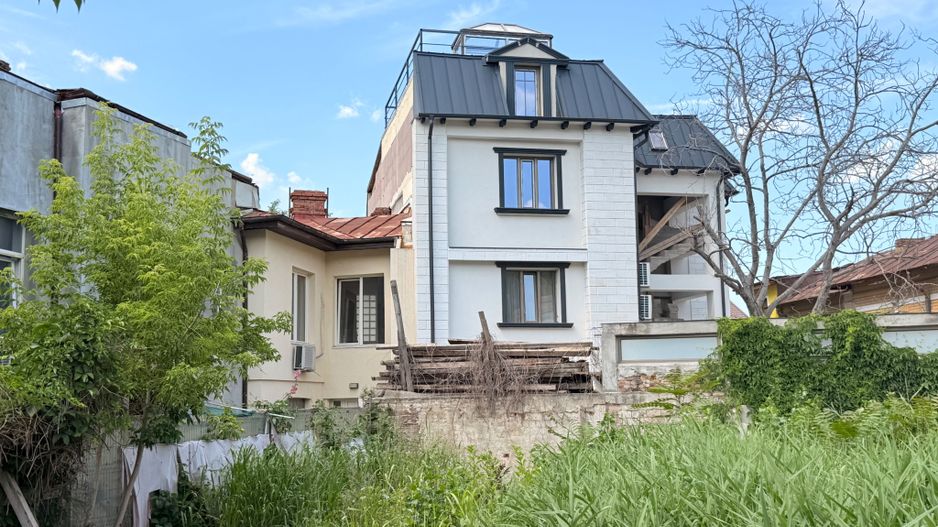 APARTAMENT 67 mp UTILI , 3 CAMERE DECOMANDATE -ZONA CENTRALA - Poză 1