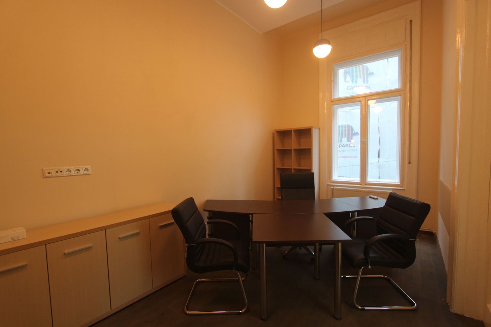 Spațiu de birouri mobilat - 120mp  în zona Unirii. - Poză 15