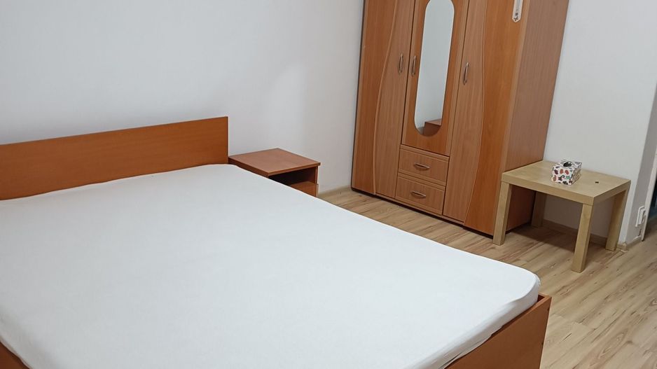 Garsonieră mobilată complet, boiler, etaj 4, metrou Titan, pet friendly - Poză 1