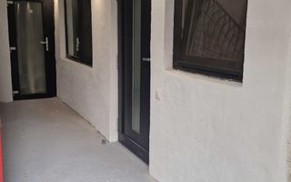 Garsoniera in centrul istoric, Brașov - Poză 4