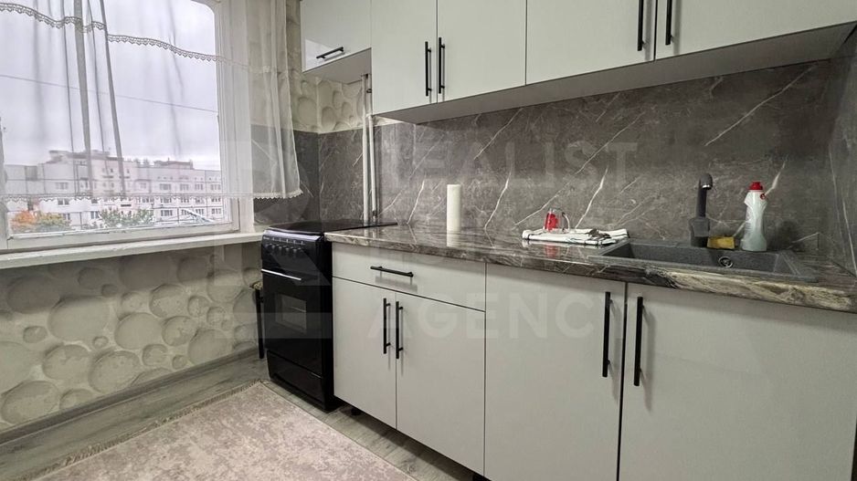 Vânzare, apartament cu o camera și living,str. Alecu Russo, Ciocana - Poză 1