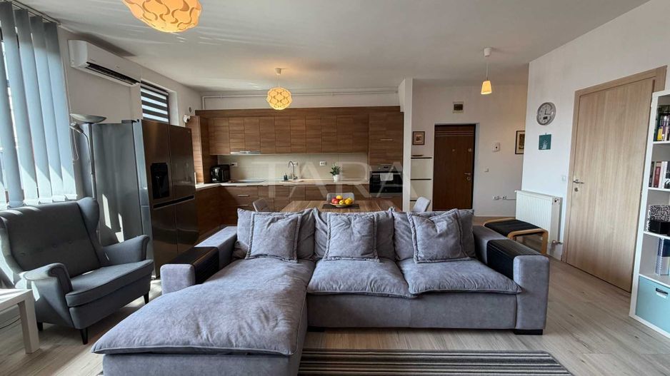 Apartament modern, spațios cu 3 camere, 2 locuri de parcare. - Poză 1